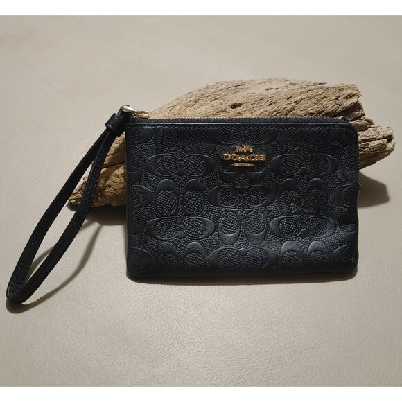 Coach Wallet Raise Logo Black Carriage Gold Hardware Leather Wristlet Clutch - Picture 1 of 11